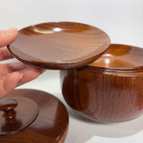Lidded five-tiered jubako and lacquered bowls - Lacquerware bowl and dish set