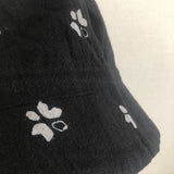 紐付き帽子