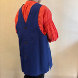 Round Pocket Vest